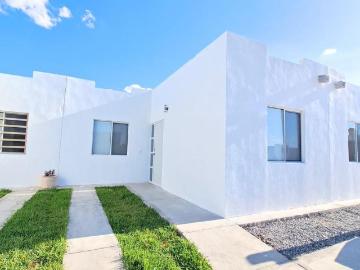 Casa de una planta en cerrada