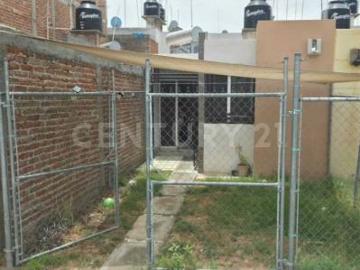 Casa de una planta en Renta Villas de Altaria