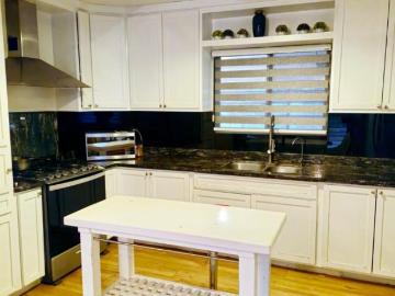 CASA DE UNA PLANTA EN VENTA AL PONIENTE