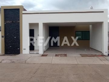 CASA DE UNA PLANTA EN VENTA RESIDENCIAL SANTA ROSA