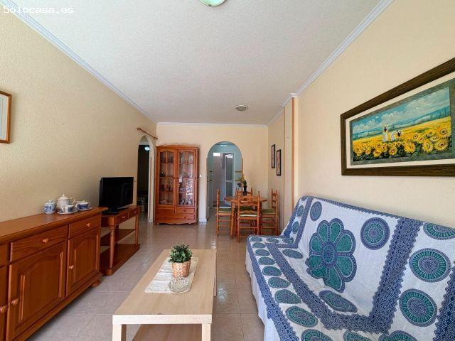 Casa de una sola planta en Aguas Nuevas con 2 dormitorios, 1 baño y piscina comunitaria