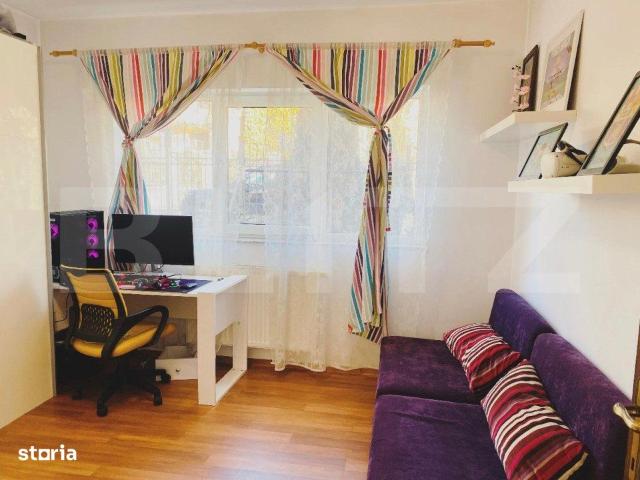 Casa de vanzare cu 6 camere, 195 mp utili, zona Auchan