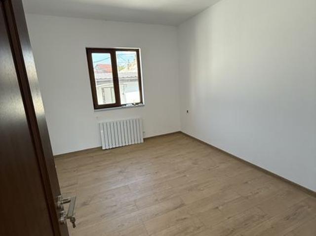Casa de vanzare cu beci in orasul Pantelimon