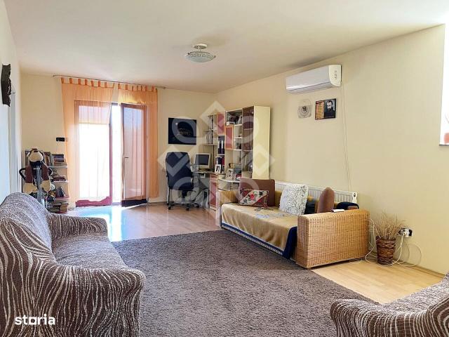 Casa de vanzare cu teren 523 mp in Sanmartin