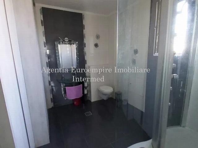 Casa de vanzare in Constanta, Dedeman 250 mp