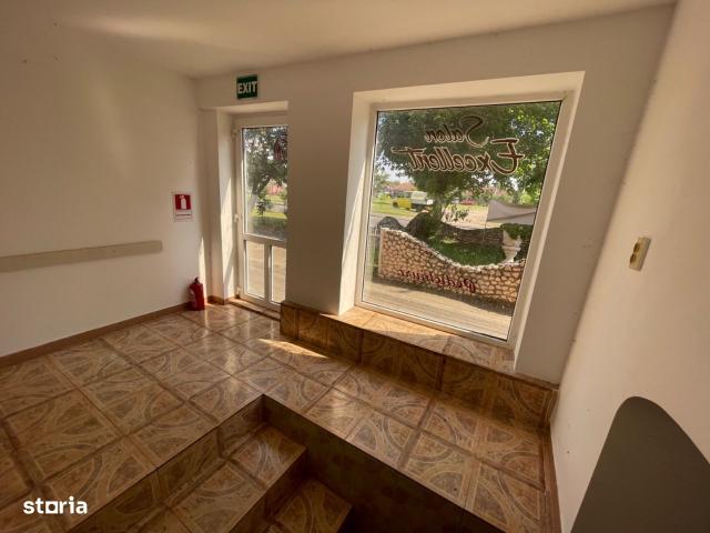 Casa de Vânzare pe strada principală Bujac