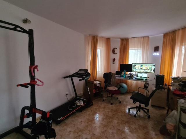Casa de vanzare/Inchiriere in Breaza, aproape de centru proprietar