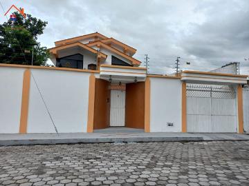 Casa de venta en Atuntaqui sector residencial