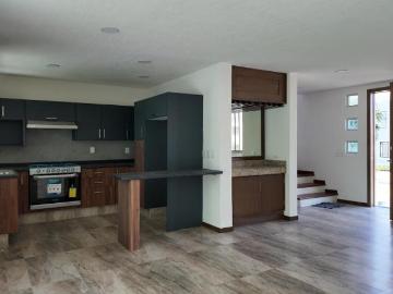 CASA DE VENTA EN LOS ALMENDROS RESIDENCIAL, ZAPOPAN JAL