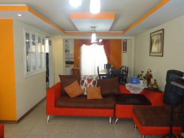 Casa de Venta Sector La Pulida 143 M2 Conjunto 3 Dormitorios Parqueadero Patio Terraza