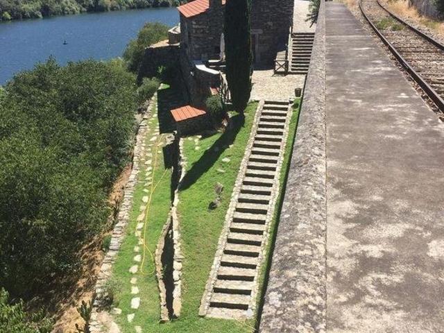 Casa de 140 m² à venda Castedo, Portugal