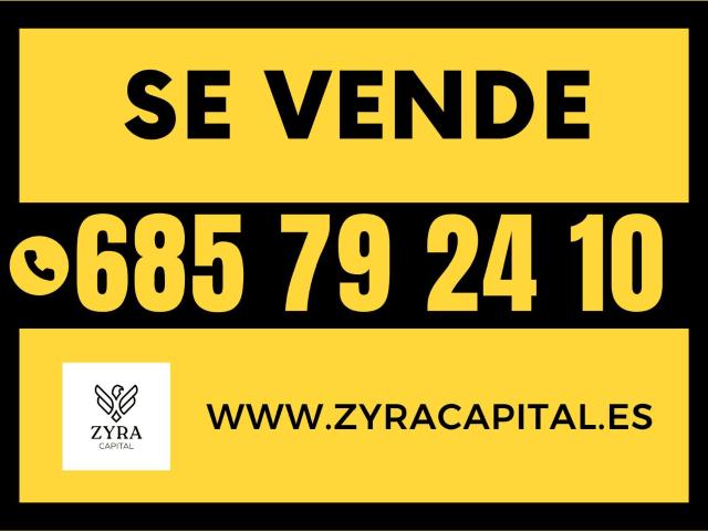 Casa de 144 m2 dividida en dos viviendas junto a Plaza Santa Ana