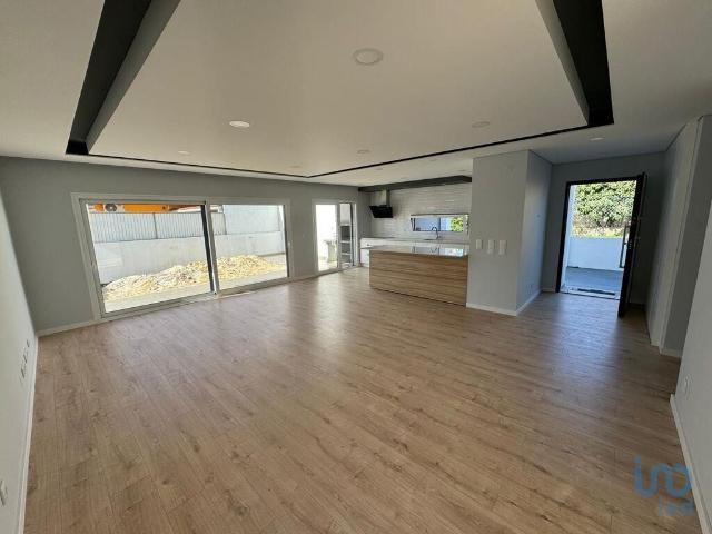 Casa de 145 m² à venda Fernao Ferro, Setúbal