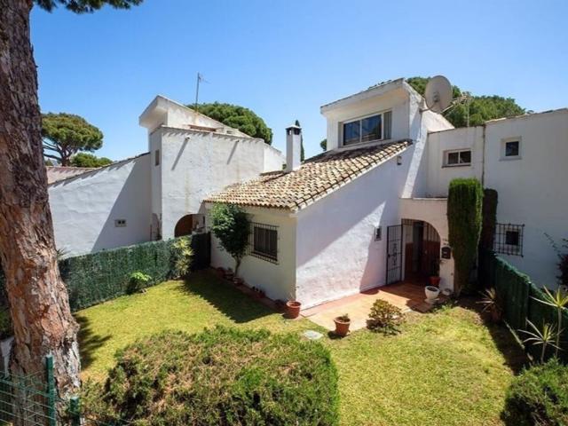 Casa de 150 m2 en venta Estepona, España