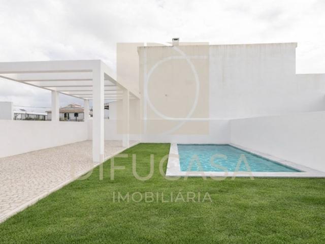 Casa de 150 m² à venda Fernao Ferro, Seixal, Setúbal