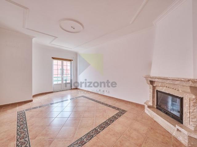 Casa de 167 m² à venda Montijo, Setúbal