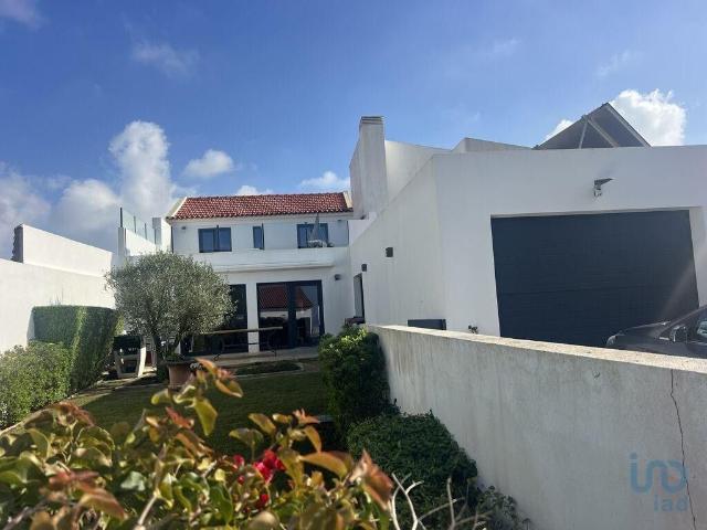 Casa de 165 m² à venda Torres Vedras, Lisboa