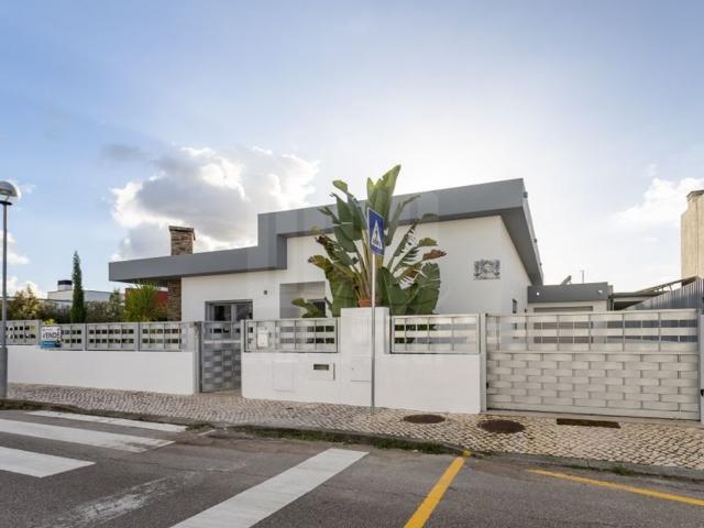 Casa de 175 m² à venda Setúbal