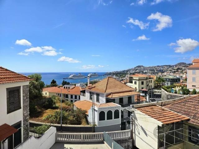 Casa de 180 m² à venda Funchal, Portugal