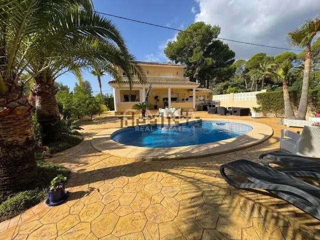 Casa de 182 m2 en venta la Nucia, España