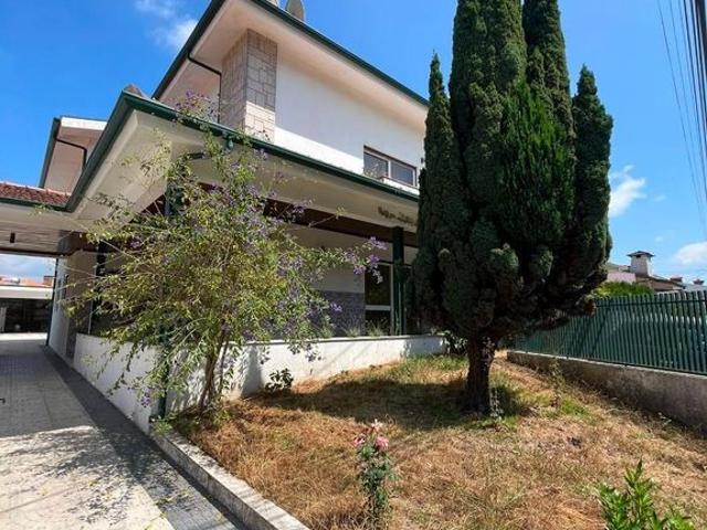 Casa de 184 m² à venda Maia, Porto