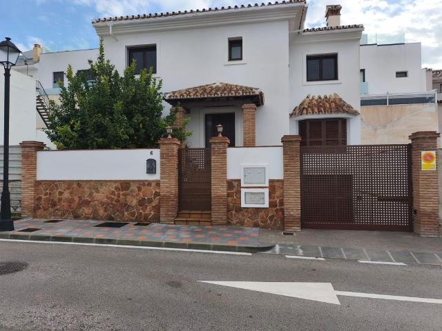 Casa de 190 m2 en venta Fuengirola, Andalucía