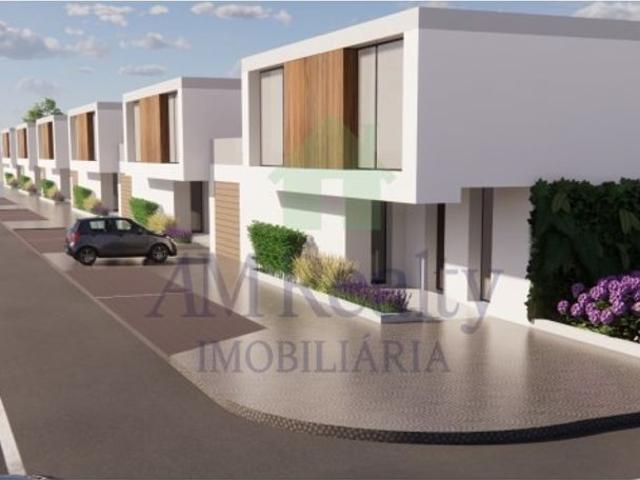 Casa de 196 m² à venda Torres Vedras, Lisboa