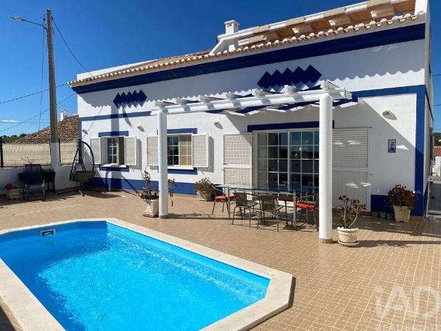 Casa de 198 m² à venda Luz de Tavira e Santo Estêvão, Tavira, Faro