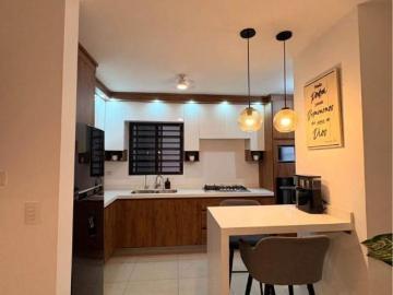 Casa de 112 m² con 4 recámaras en venta en Cerradas Solé