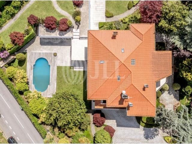 Casa de 1144 m² à venda Póvoa de Lanhoso, Braga