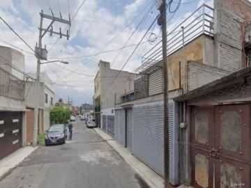 Casa de 130 m² con 4 recámaras en venta en Barrio 18