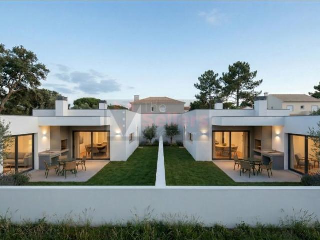 Casa de 134 m² à venda Fernao Ferro, Seixal, Setúbal