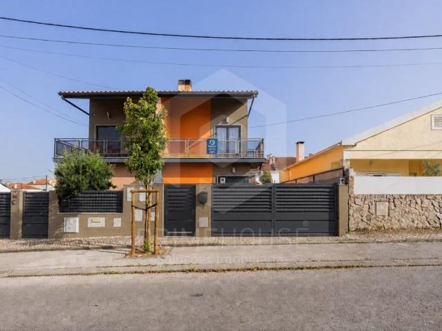 Casa de 135 m² à venda Sesimbra, Portugal