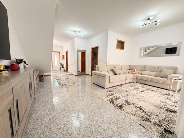 Casa de 136 m² à venda Vila do Conde, Porto