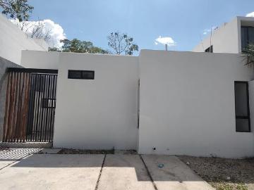 Casa de 1 Planta con 3 Recámaras en Cholul Mérida Yucatán