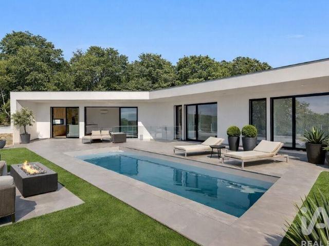 Casa de 245 m² à venda Caldas da Rainha, Leiria