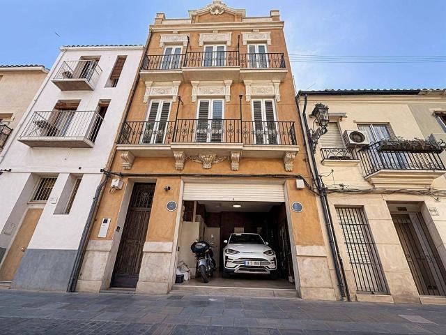 Casa de 253 m2 en venta Valencia, Comunidad Valenciana