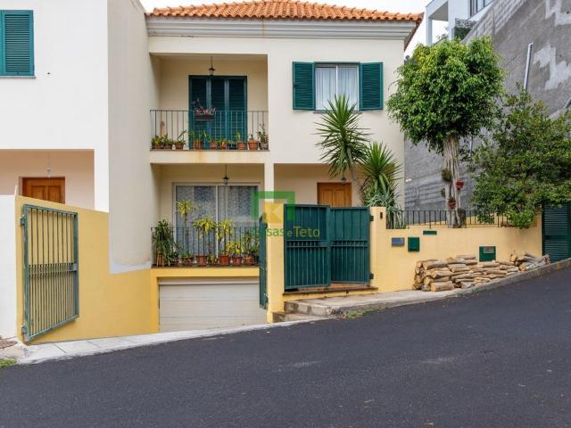 Casa de 263 m² à venda Ribeira Brava, Portugal
