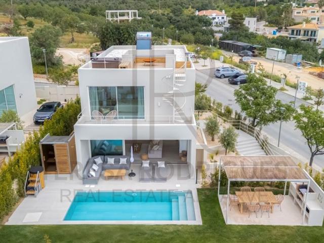 Casa de 260 m² à venda Faro, Portugal
