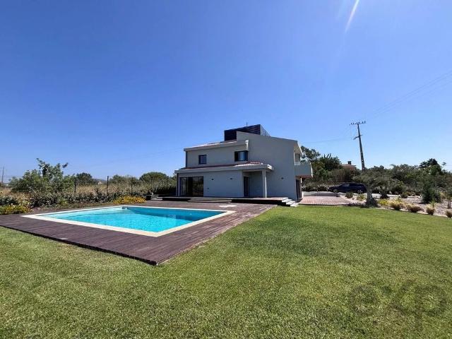 Casa de 271 m² à venda Quarteira, Portugal