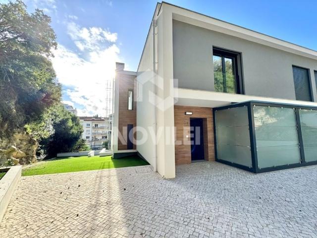Casa de 278 m² à venda Leiria, Portugal