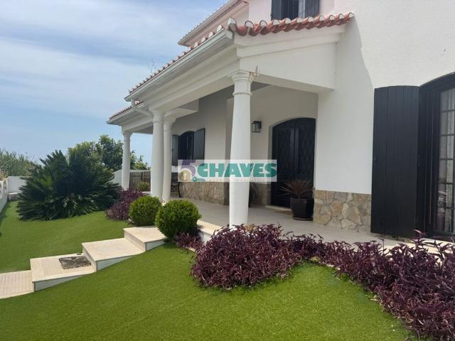 Casa de 287 m² à venda Peniche, Leiria