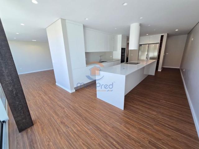 Casa de 295 m² à venda Bairro do Trigache Norte, Odivelas, Lisboa