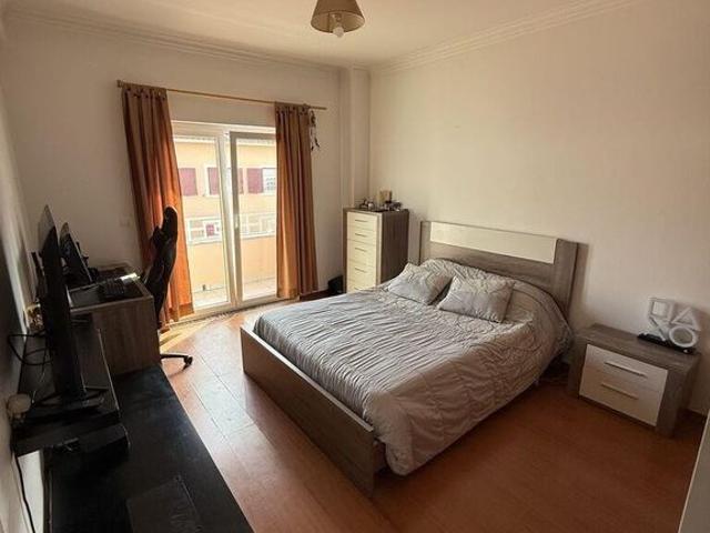 Casa de 200 m² à venda Fernao Ferro, Setúbal