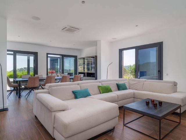 Casa de 202 m2 en venta Olesa de Bonesvalls, Cataluña