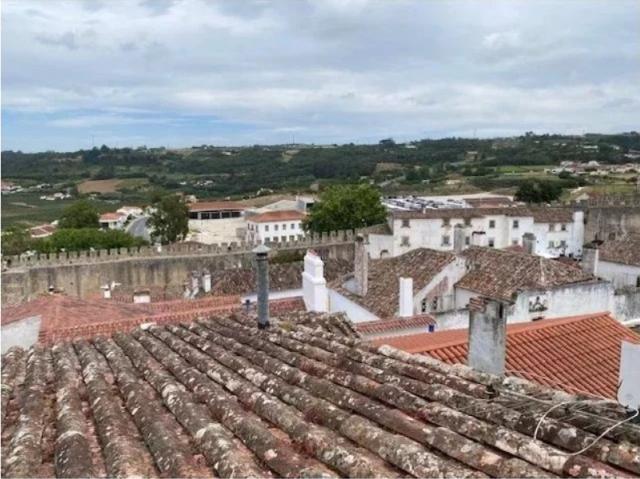 Prestigiosa casa de 206 m² à venda Óbidos, Leiria