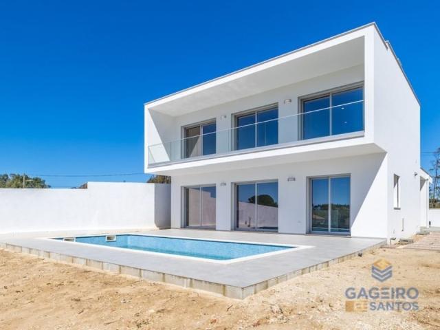 Casa de 208 m² à venda Alcobaça, Portugal
