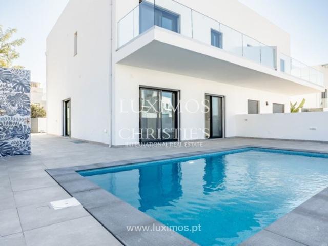 Casa de 214 m² à venda Moncarapacho e Fuzeta, Olhão, Faro