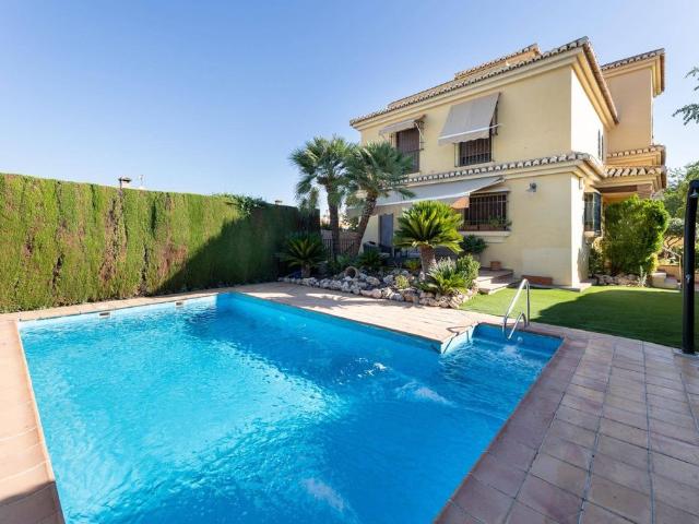 Casa de 218 m2 en venta Cájar, España
