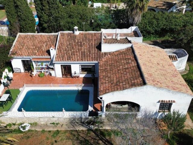 Casa de 220 m2 en venta Denia, España